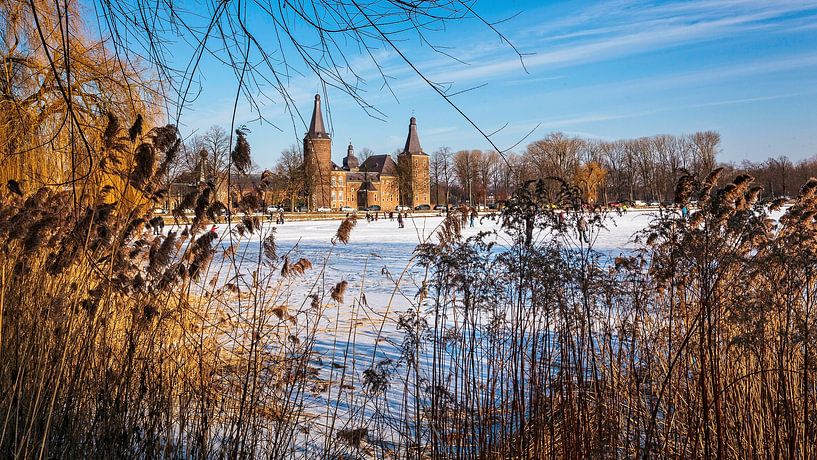 Eisspaß auf Schloss Hoensbroek von Rob Boon