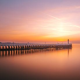 Sonnenuntergang am Nieuwpoort Pier von Niels Vanhee