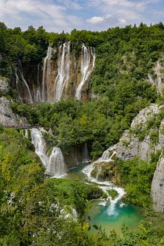 Veliki Slap, Plitvice Lakes by Melissa Peltenburg