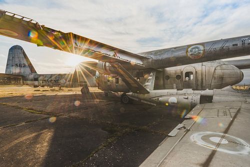 Des avions au soleil sur Perry Wiertz