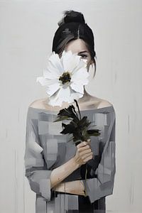 Schüchterne Frau hinter Blume