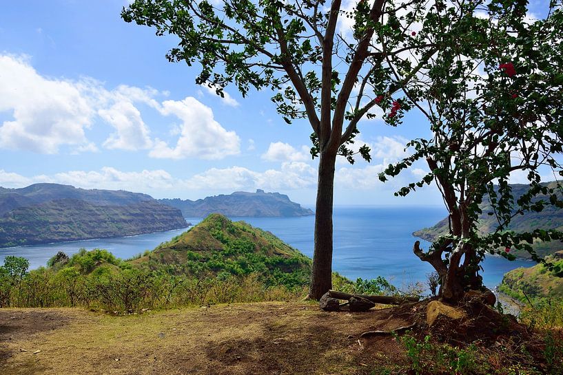 View over Comptroller Bay by Frank's Awesome Travels