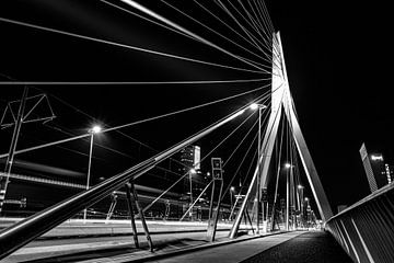 Erasmusbrücke bei Nacht 2 von Minouque Seesink