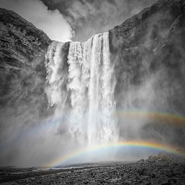 ICELAND Skogafoss with a double rainbow | colorkey sur Melanie Viola