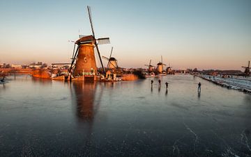 Du vrai patinage néerlandais à Kinderdijk sur Leander Janssen