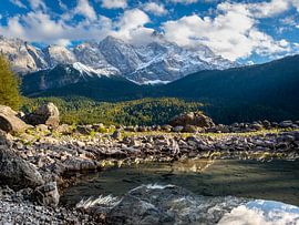 Die Zugspitze am Eibsee in Bayern. von Stefan Kreisköther