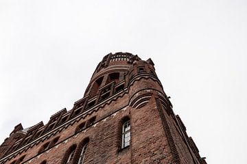 De watertoren in de binnenstad van Lüneburg van Martijn Mur