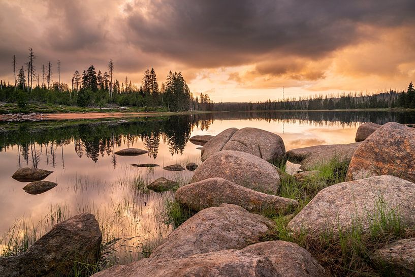 Avonduur in het Harz gebergte van Steffen Henze