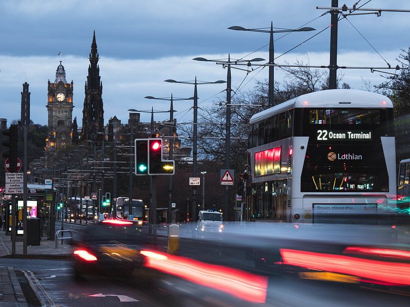 Edinburgh by Hello Pompoyo