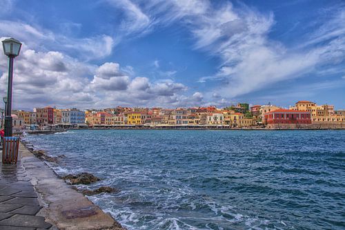 Uitzicht op Chania op Kreta van Patricia Hofmeester