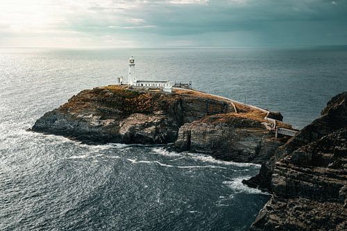 South Stack Lighthouse in Wales by Jeroen Berends