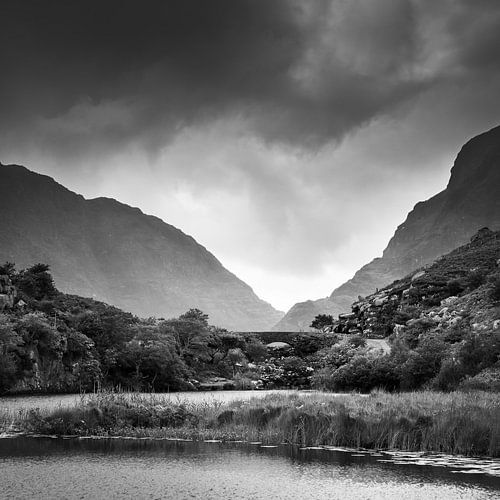 Wishing Bridge, bij de Gap of Dunloe in Zwart-Wit