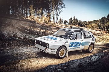 Une pittoresque voiture classique de Maranello sur Ramon Enzo Wink