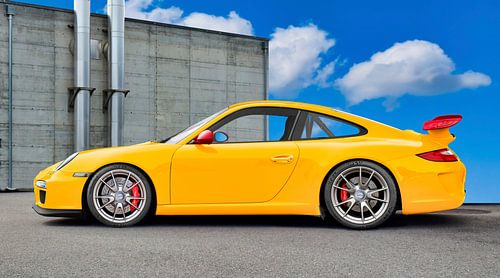Porsche 911 GT3 Type 997 in original yellow