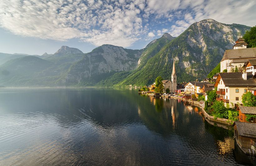 Hallstatt im 1. Sonnenlicht von Jos Pannekoek