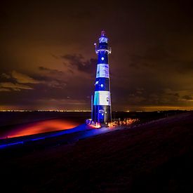 Breskens lighthouse by P- Aronnax