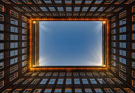 Hamburg - Chilehaus am Abend von Dekorative Hamburg Fotos