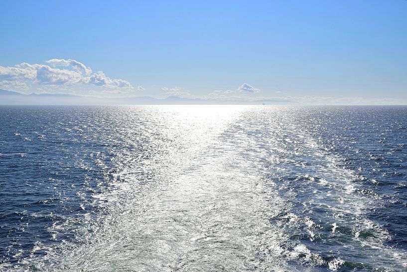 Silvery seas by Frank's Awesome Travels