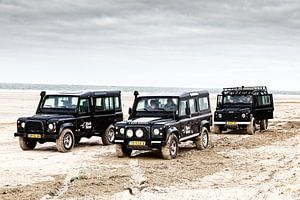 Land rovers on the beach of Terschelling by Evert Jan Luchies