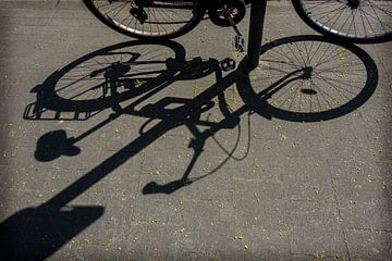 Antwerpen Urban  fiets schaduw van Blond Beeld