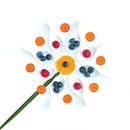 Eine Blume aus Obst und Gemüse von Klaartje Majoor Miniaturansicht