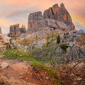 Abendstimmung Cinque Torri, Dolomiten Südtirol von SusaZoom