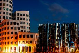 New customs yard by Stefan Havadi-Nagy