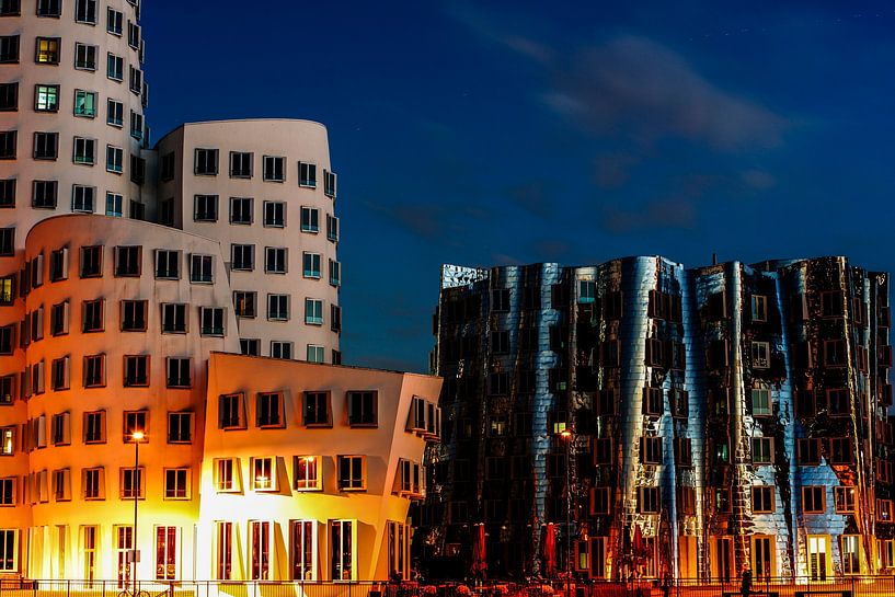 New customs yard by Stefan Havadi-Nagy