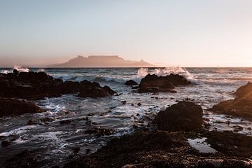 Table Mountain from Bloubergstrand, Cape Town van Mark Wijsman