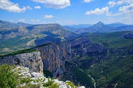 The mountains of the Route des Crêtes, Gorges du Verdon, France by Discover Dutch Nature