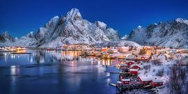 Winter landscape the Lofoten in Norway. by Voss photography