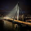 Erasmusbrug bij Nacht – Rotterdam Skyline van Studio Ypie