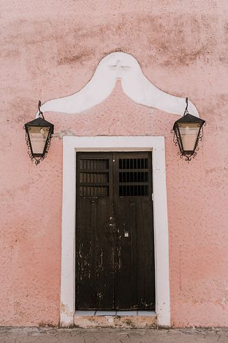 Mexico Valladolid | Voordeur| Roze | Calzada de los Frailes