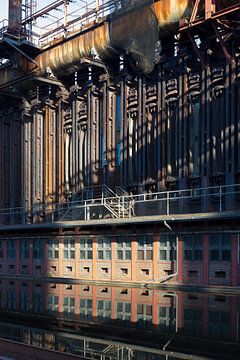 Details der Kokerei Zeche Zollverein in Essen von Rob van Esch