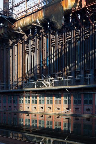 details of coking plant Zeche Zollverein in Essen by Rob van Esch