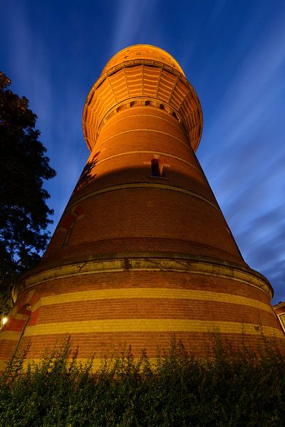 Water tower at Lauwerhof in Utrecht by Donker Utrecht