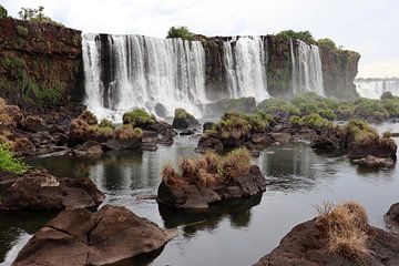 Iguazu Watervallen van Arie Kattenberg