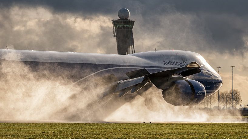 trust reverse spray by Arthur Bruinen