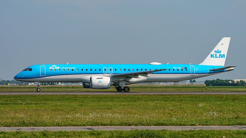KLM Cityhopper Embraer E195-E2, avion de transport de passagers. par Jaap van den Berg
