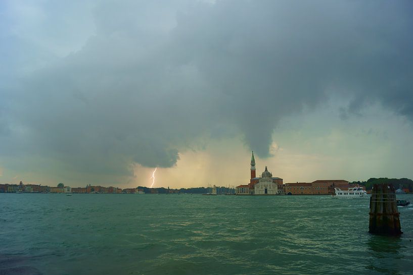 Blitz in Venedig von Michel van Kooten