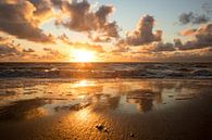 Een zomerse zonsondergang op Schiermonnikoog van Karijn | Fine art Natuur en Reis Fotografie thumbnail