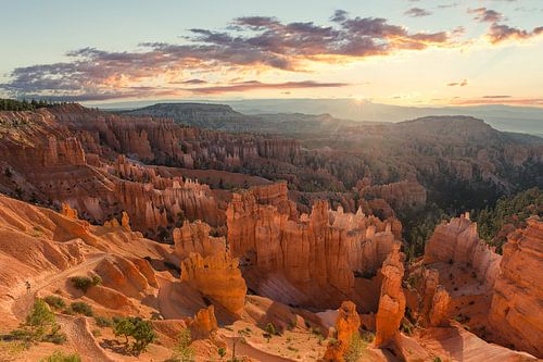Sonnenaufgang im Bryce Canyon National Park von Edwin Mooijaart
