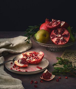 Pomegranates by Valerie Boehlen