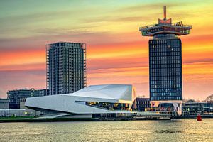 Lever de soleil sur l'IJ près d'Amsterdam