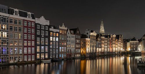 Nachtfotografie - Amsterdam lebt am Damrak...