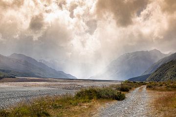 dramatic landscape scenery Arthur's pass in south New Zealand by Markus Gann