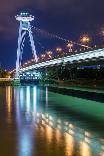 Avond aan de Donau in Bratislava van Martin Wasilewski