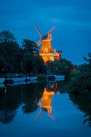 Windmühle in Greetsiel zur blauen Stunde