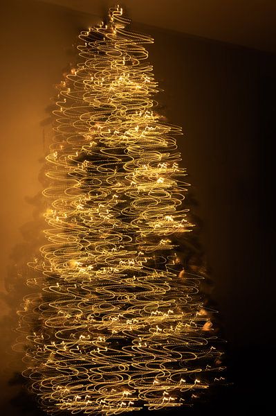 abstract Christmas by Tania Perneel