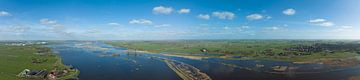 Zwarte Water rivier hoge waterstand overstroming bij Hasselt drone view